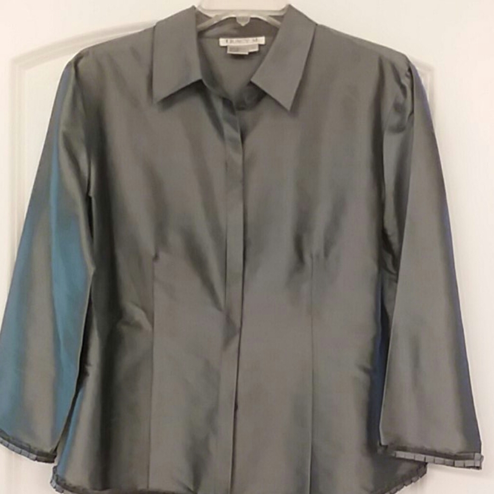 Silk blouse/top
